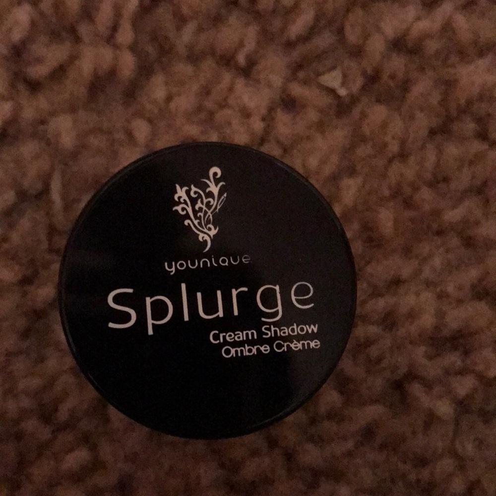 younique cream eye shadow